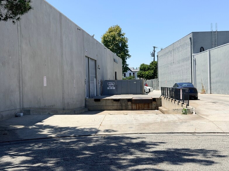More Photos Of 3975 Landmark St, Culver City Warehouse For Lease