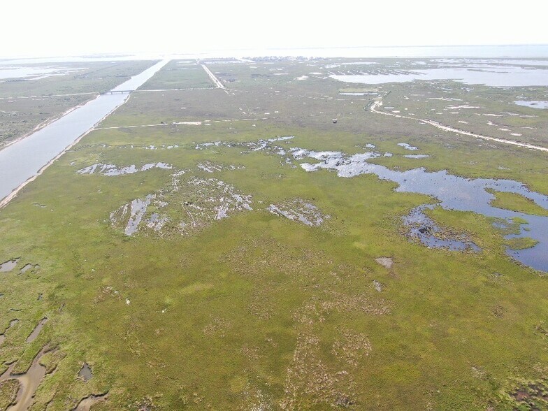 More Photos Of 0 South Redfish dr, Hitchcock Land For Sale