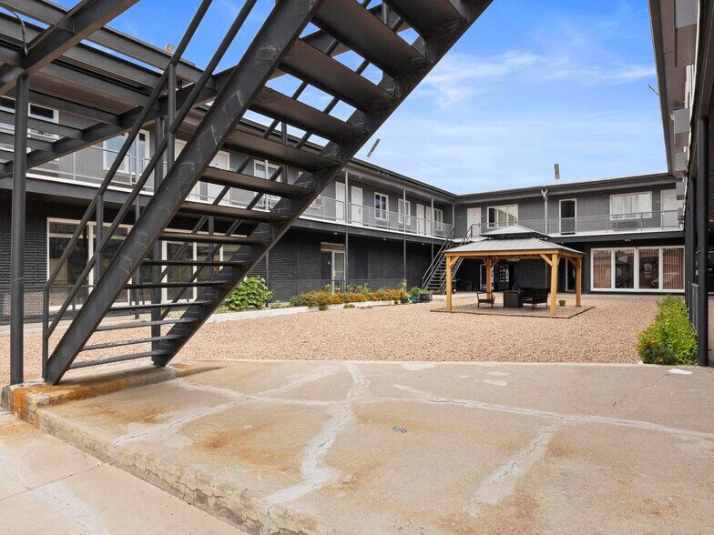 More Photos Of 935 9th Ave, Sidney Hotel For Sale