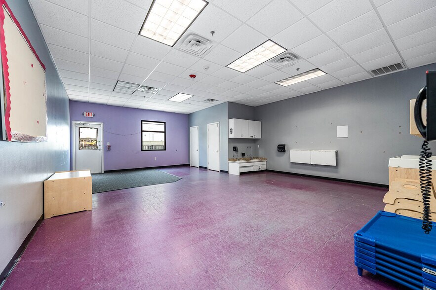 More Photos Of 12152 Shadow Creek Pky, Pearland Daycare Center For Lease