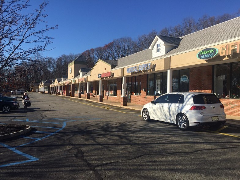 More Photos Of 240 US Highway 206, Flanders Restaurant For Lease