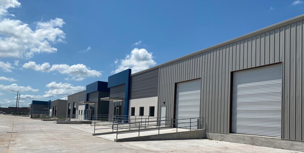 More Photos Of 11661 Telge Road, Cypress Industrial For Sale