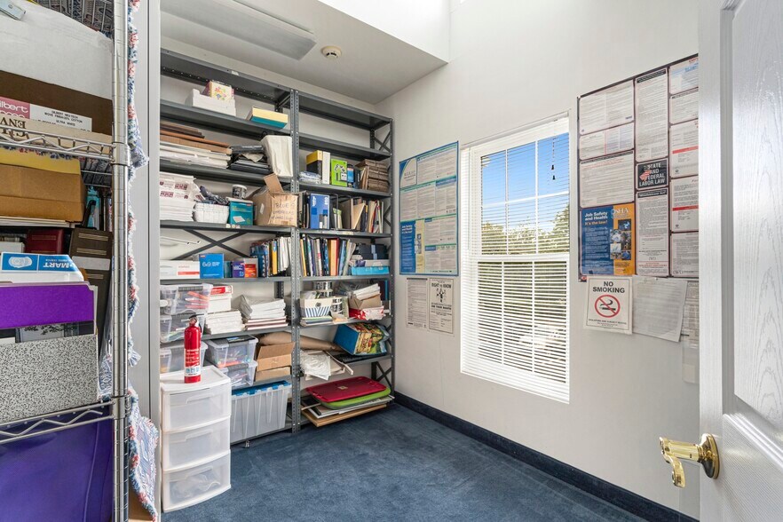 More Photos Of 4 Walter E Foran Blvd, Flemington Office For Sale