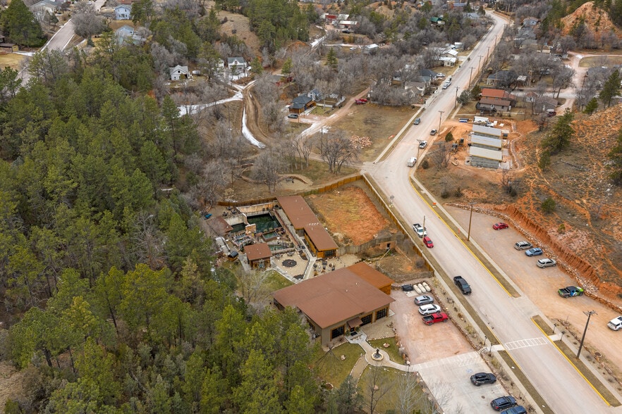 More Photos Of 603 N River St, Hot Springs Hotel For Lease