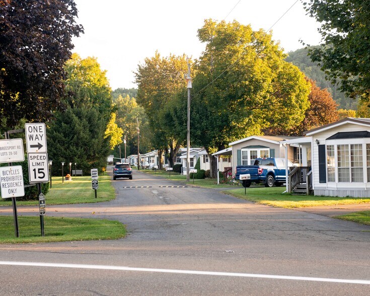 More Photos Of 34 Breesport Rd, Horseheads Manufactured Housing Mobile Home Park For Sale