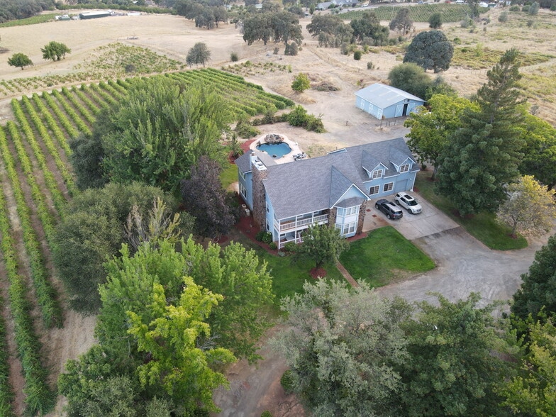 More Photos Of 10580 Dickson Rd, Plymouth Winery Vineyard For Sale
