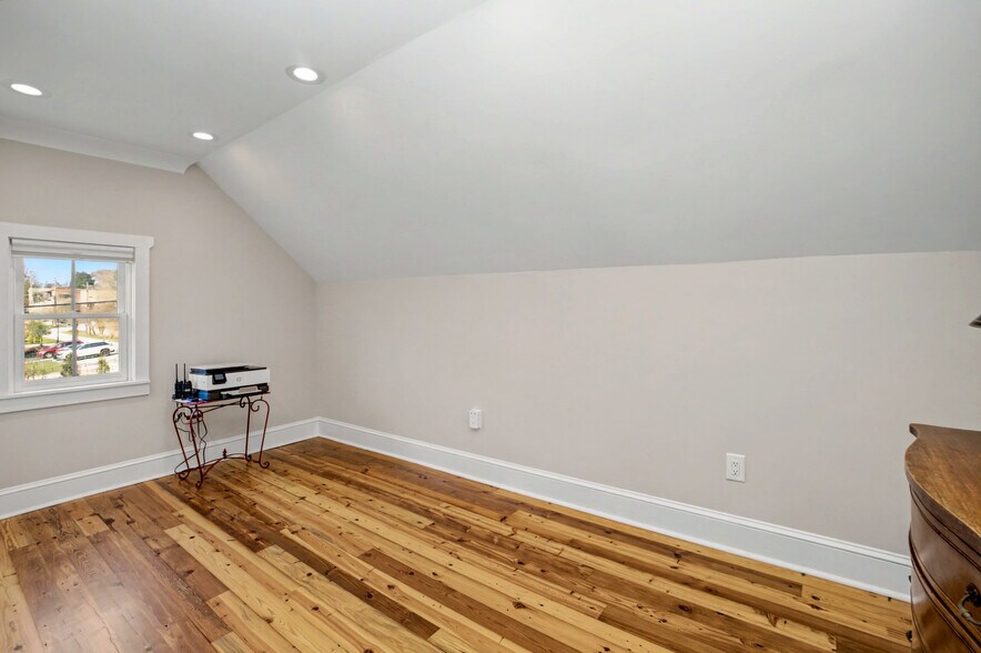 More Photos Of 36 Broad St, Senoia Office For Sale