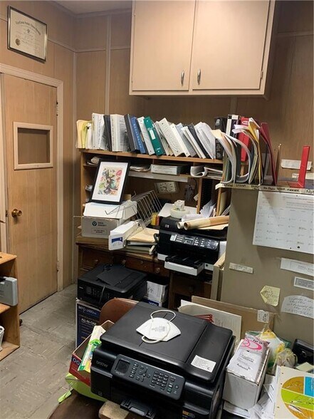 More Photos Of 338 Beach 54th St, Far Rockaway Medical For Sale