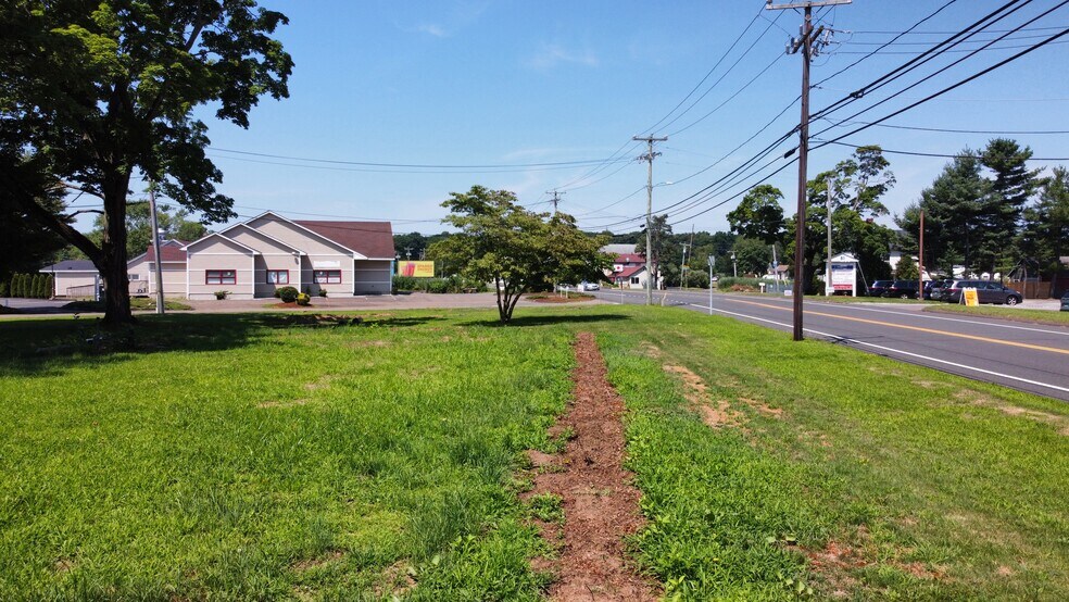 More Photos Of 60 Boston Post Rd, Madison Storefront Retail Office For Sale