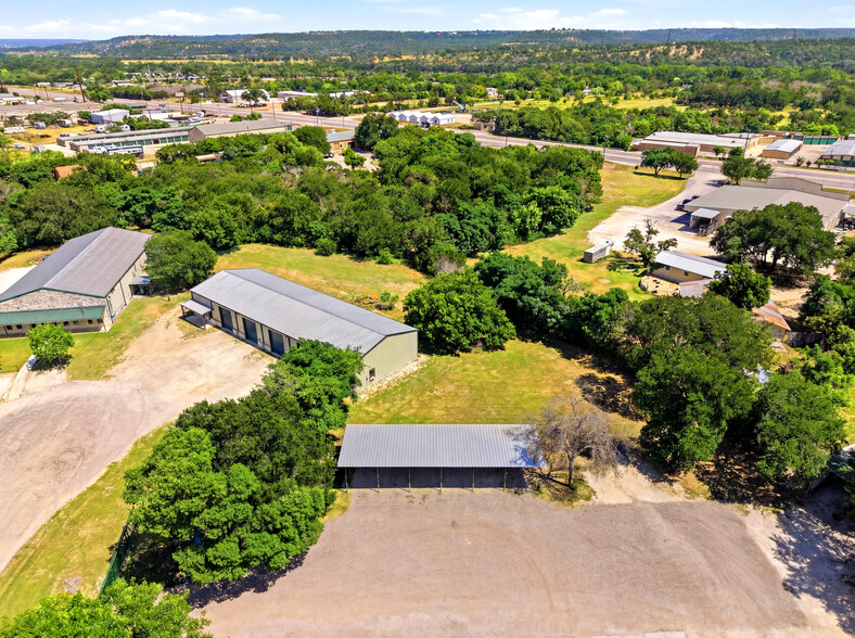 More Photos Of 117 Business Dr W, Kerrville Warehouse For Sale