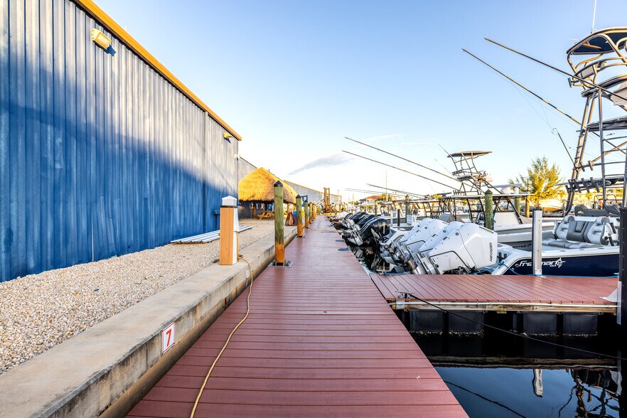 More Photos Of 90400 Overseas Hwy, Tavernier Marina For Sale