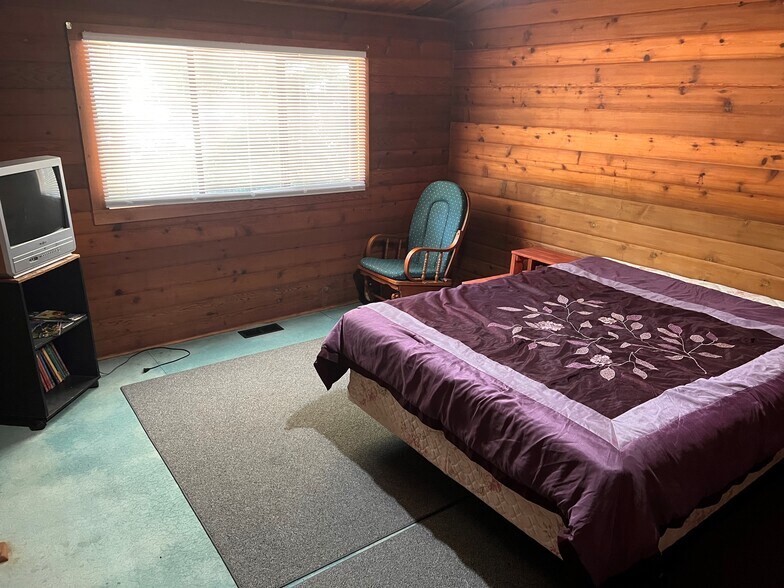 More Photos Of 983 Peninsula, Ucluelet Land For Sale