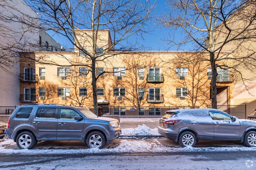 More Photos Of 3438 41st St, Long Island City Multifamily For Sale