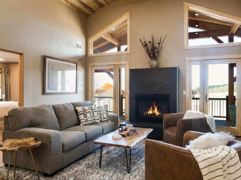 More Photos Of 17 Winter Park Ln, Angel Fire Multifamily For Sale