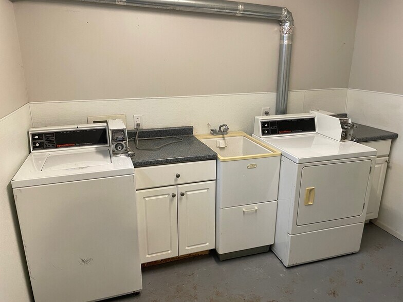 More Photos Of 3313-3319 W Wells St, Milwaukee Apartments For Sale