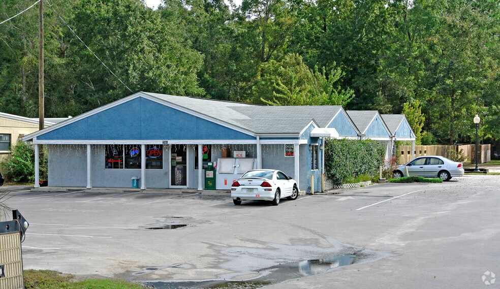 More Photos Of , Crawfordville Unknown For Sale