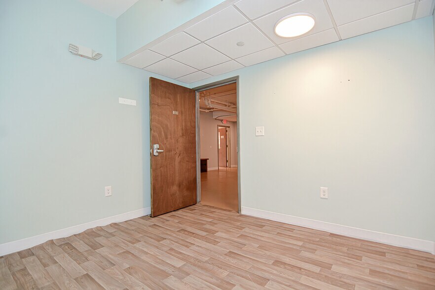 More Photos Of 24-28 High St, Medford Apartments For Lease