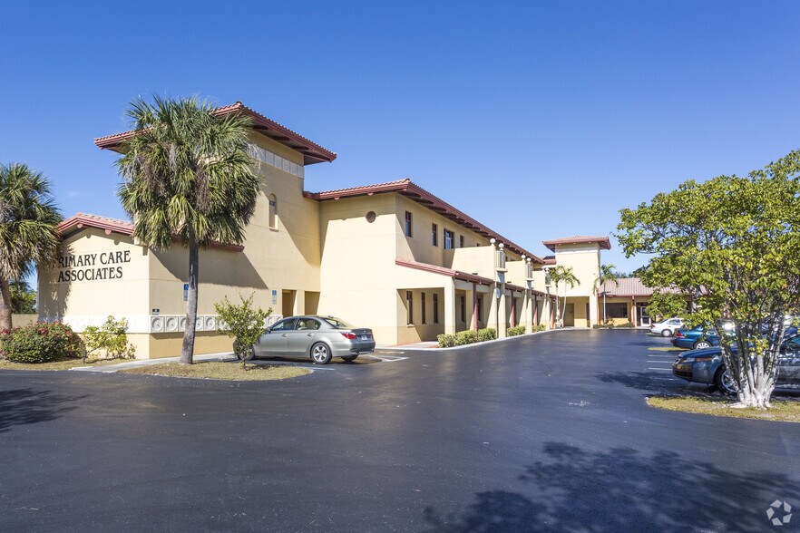 Primary Photo Of 20 Barkley Cir, Fort Myers Medical For Lease