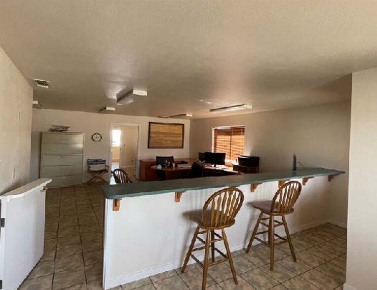 More Photos Of 20510 State Highway 113 Hwy, Knights Landing Warehouse For Lease