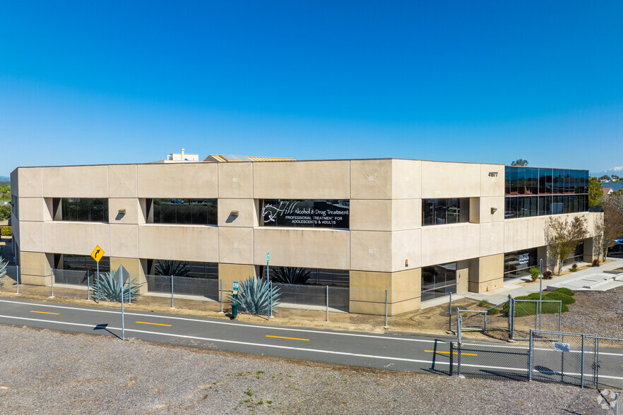 More Photos Of 41877 Enterprise Cir N, Temecula Coworking Space