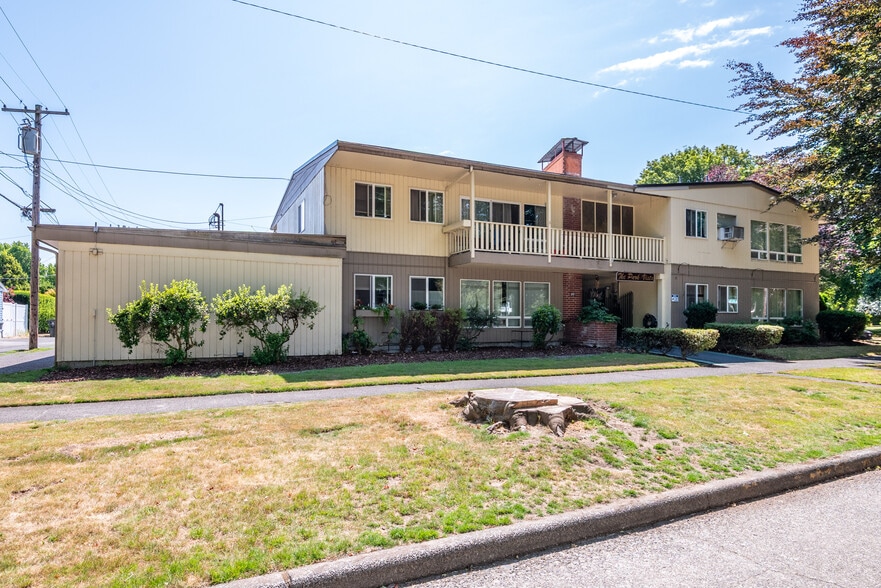 More Photos Of 1951 Louisiana St, Longview Apartments For Sale