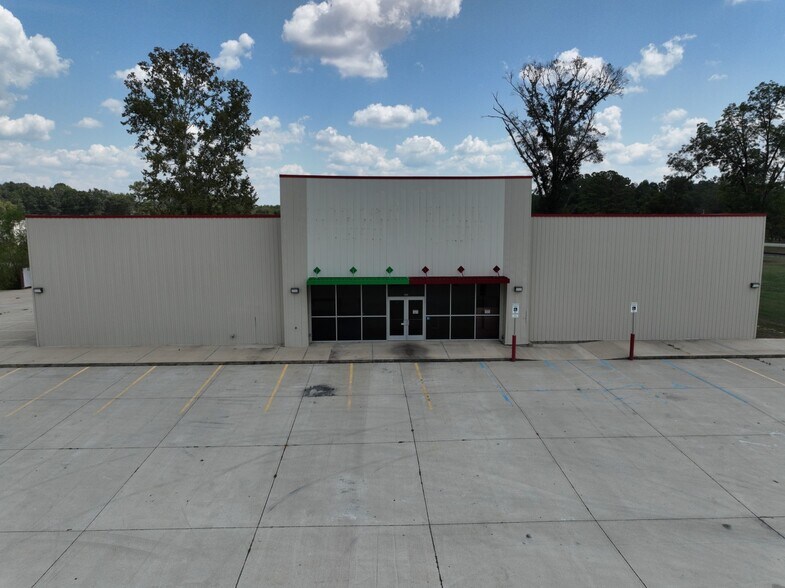 More Photos Of 5956 Main St, Pennington Freestanding For Sale