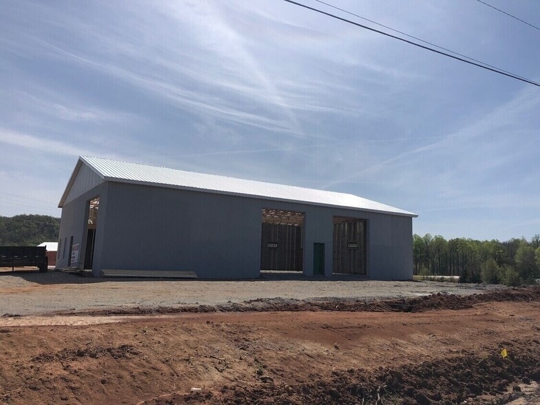 Primary Photo Of 1781 Browns Mill Rd, Cookeville Industrial For Lease