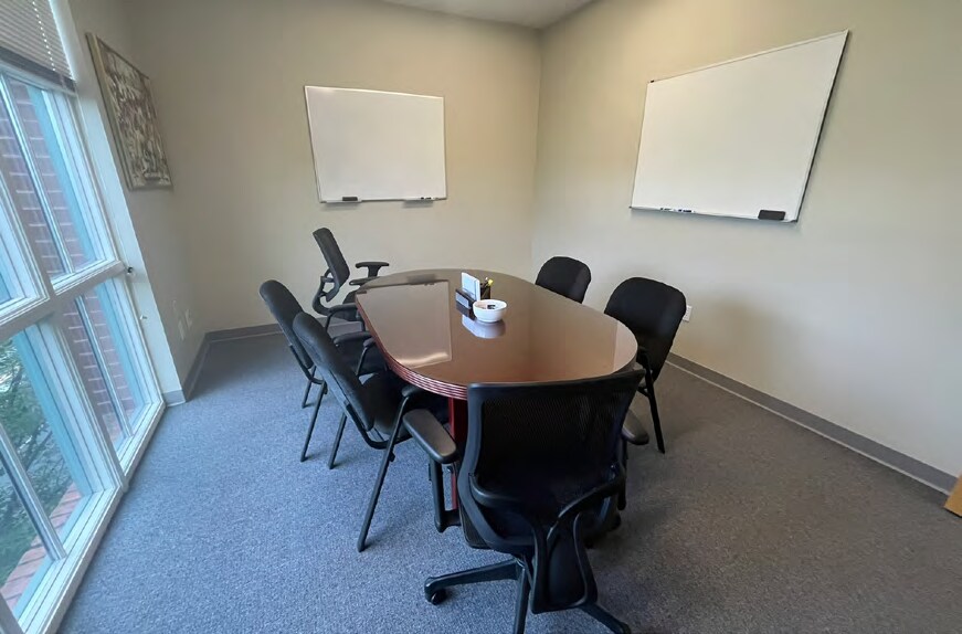 More Photos Of 100 10th St, Charlottesville Office For Sale