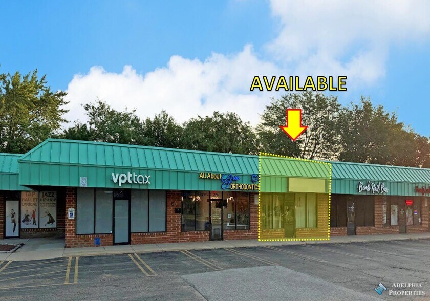 More Photos Of 273 W Elk Trl, Carol Stream General Retail For Lease