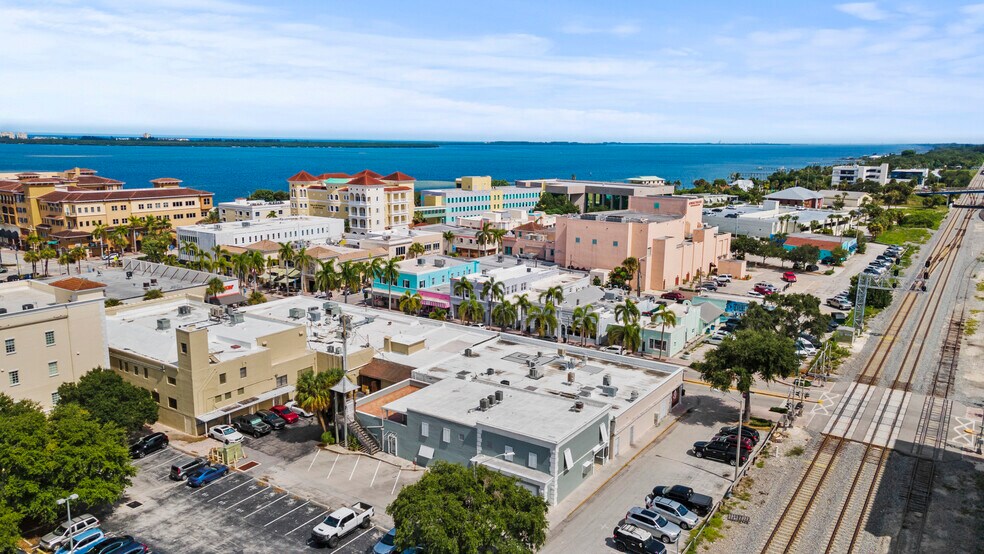 More Photos Of 108 N Depot Dr, Fort Pierce Office Residential For Lease