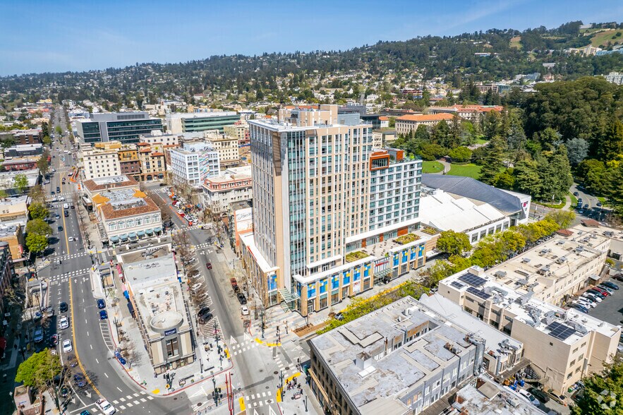 More Photos Of 2121 Center St, Berkeley Hotel For Lease