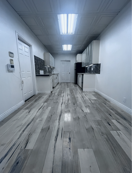 More Photos Of 4700 Gage Ave, Bell Warehouse For Lease