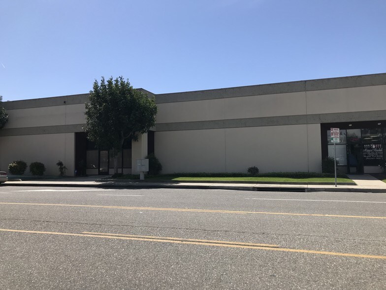 More Photos Of 1830 Lockwood St, Oxnard Warehouse For Lease