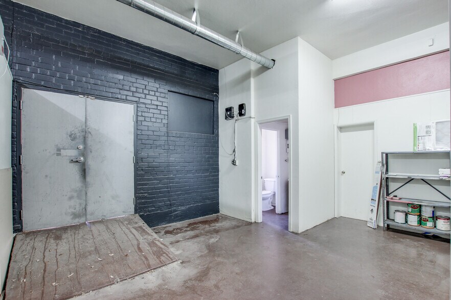 More Photos Of 420-424 E 6th St, Tucson Storefront For Lease