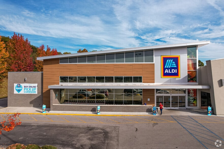 More Photos Of 5510 Highway 153, Hixson Unknown For Lease