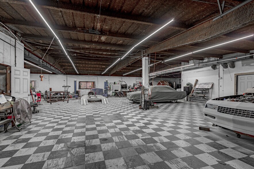 More Photos Of 316 Highway 190 E, Huntsville Auto Repair For Sale