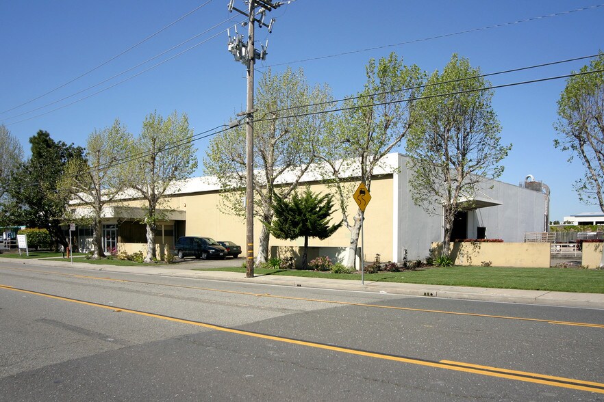 More Photos Of 835 Fremont Ave, San Leandro Warehouse For Lease