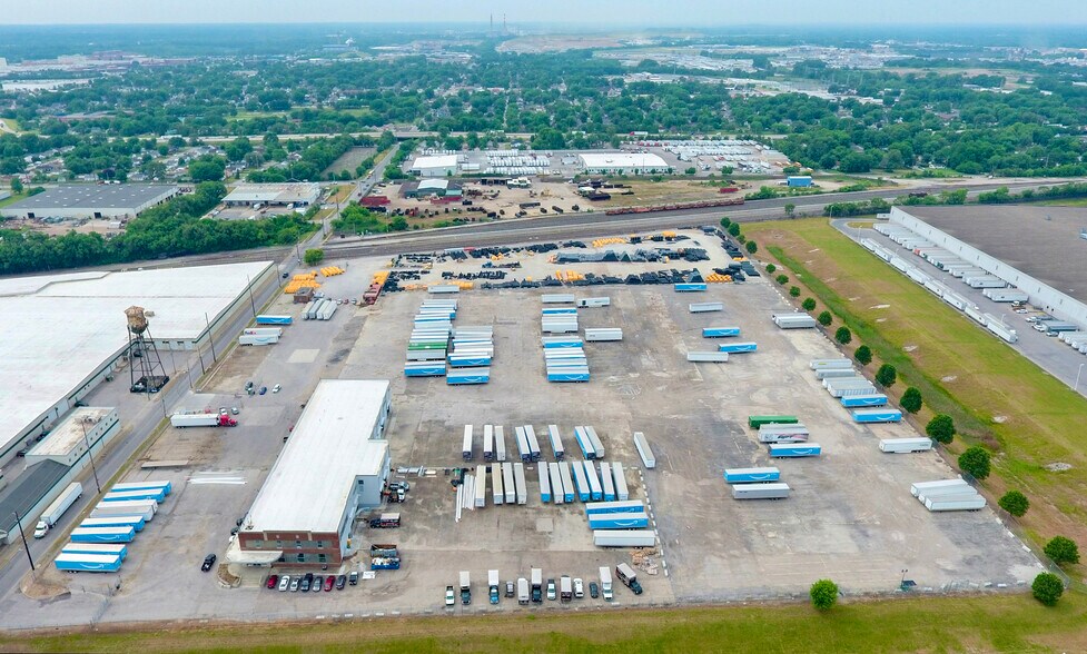 More Photos Of 220 S Belmont Ave, Indianapolis Land For Lease