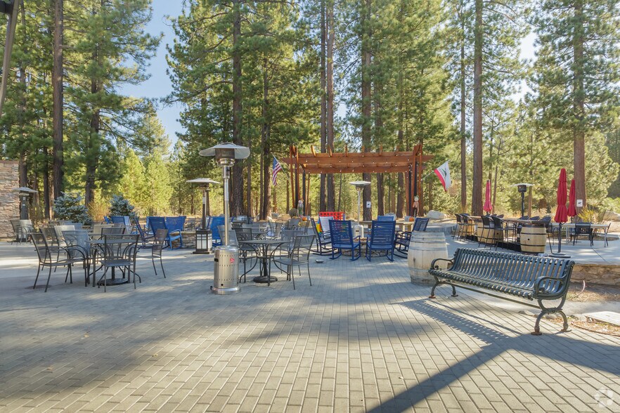 More Photos Of 2014-2062 Lake Tahoe Blvd, South Lake Tahoe Restaurant For Sale