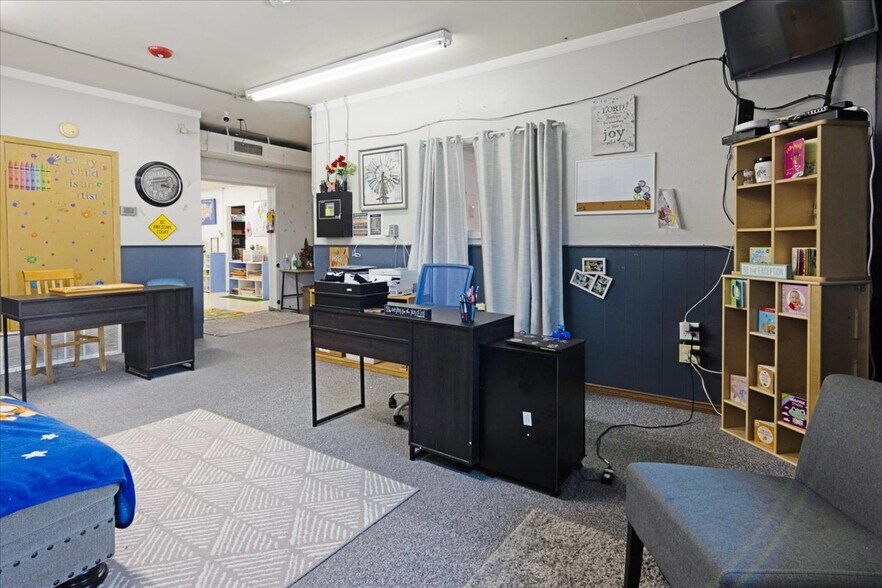 More Photos Of 1201 W Nelson St, Denison Daycare Center For Sale