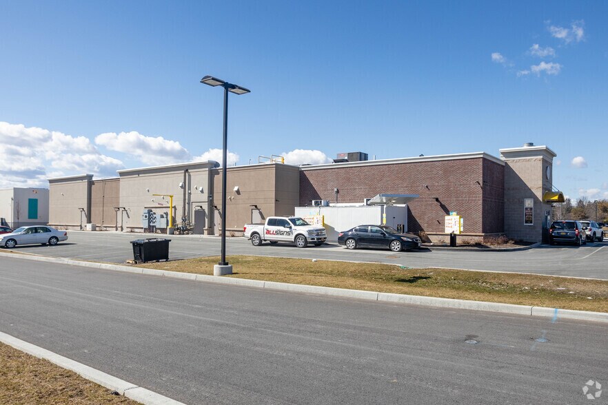 More Photos Of 351 Route 9W, Albany Storefront Retail Office For Lease
