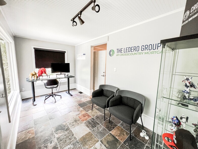 More Photos Of 516 E Jackson St, Orlando Office For Lease