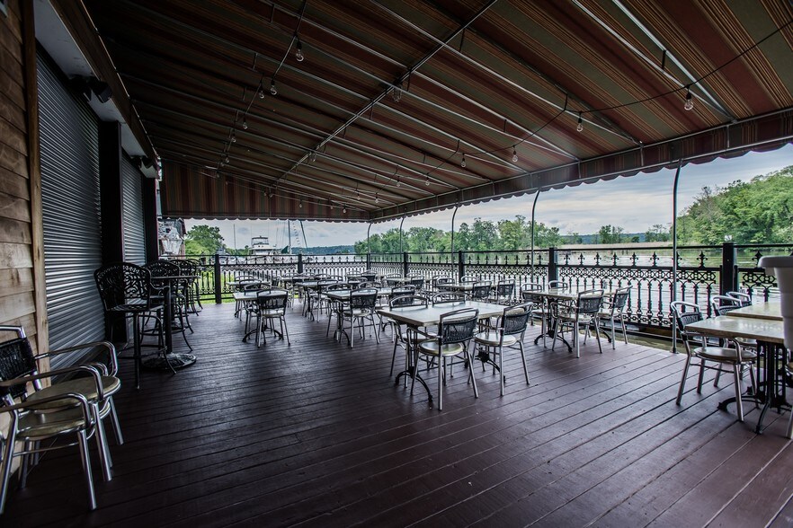 More Photos Of 88-110 Rondout Landing, Kingston Restaurant For Sale