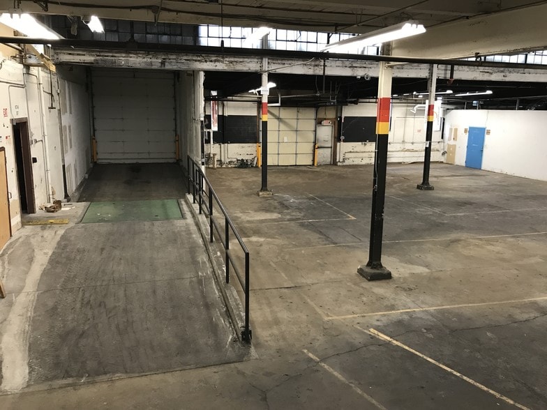 More Photos Of 2 Wilton Ave, Norwalk Freestanding For Lease