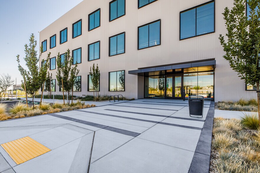 More Photos Of 1 Meridian Vista Dr, Las Vegas Unknown For Lease