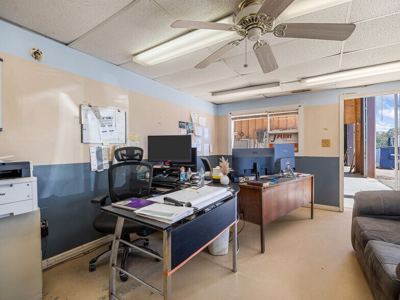 More Photos Of 3808 N Highway 14, Greer Service For Sale