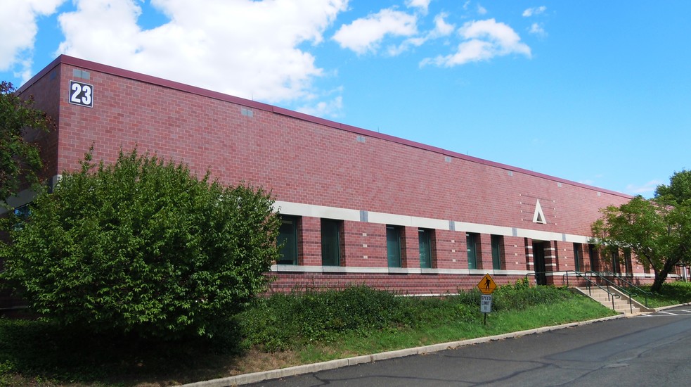 Primary Photo Of 300 Brookside Ave, Ambler Research And Development For Lease