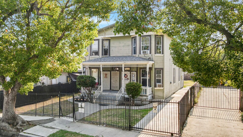 More Photos Of 2105 Keith St, Los Angeles Multifamily For Sale