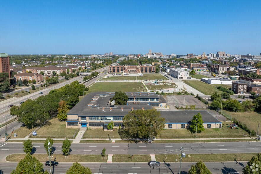 More Photos Of 3550 John C Lodge Fwy, Detroit Schools For Sale