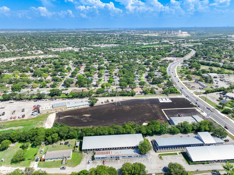 More Photos Of 14732 Bulverde Rd, San Antonio Warehouse For Sale